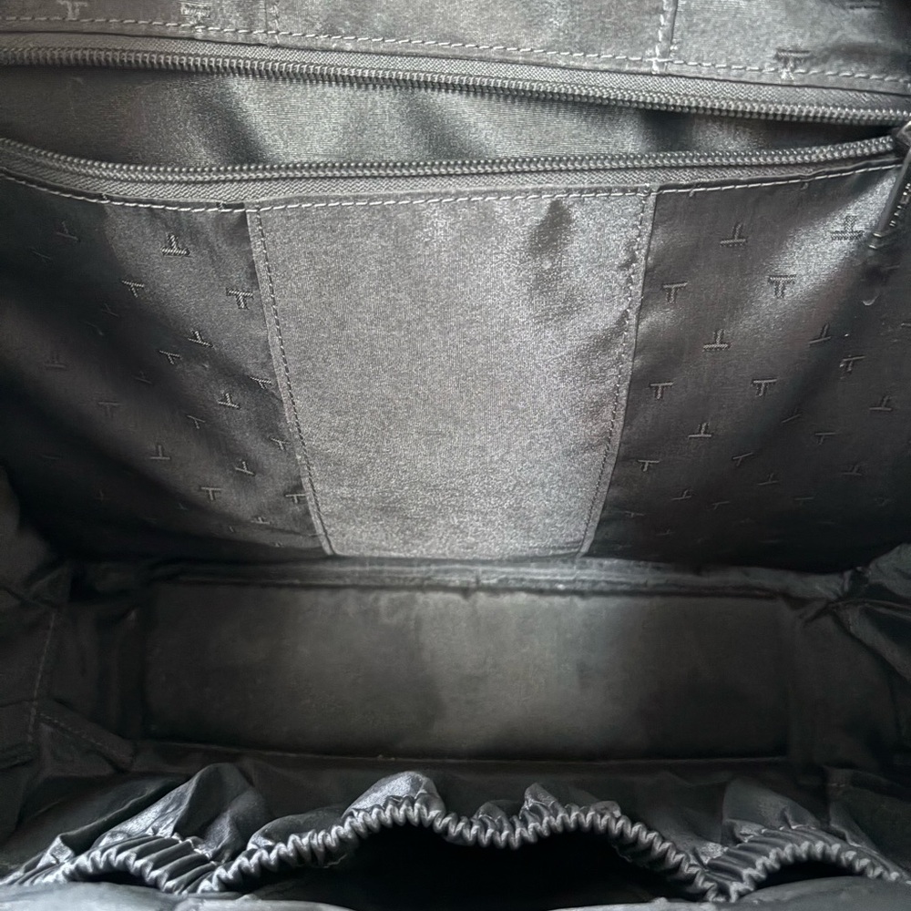 VTG TUMI Rolling Briefcase Wheeled Laptop Bag Carry-On Ballistic Nylon 2 Wheel - Picture 7 of 10